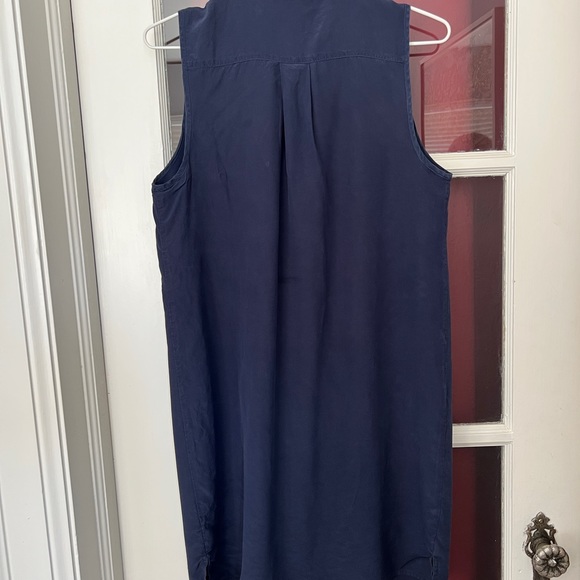 Navy silk sleeveless top - Picture 2 of 3